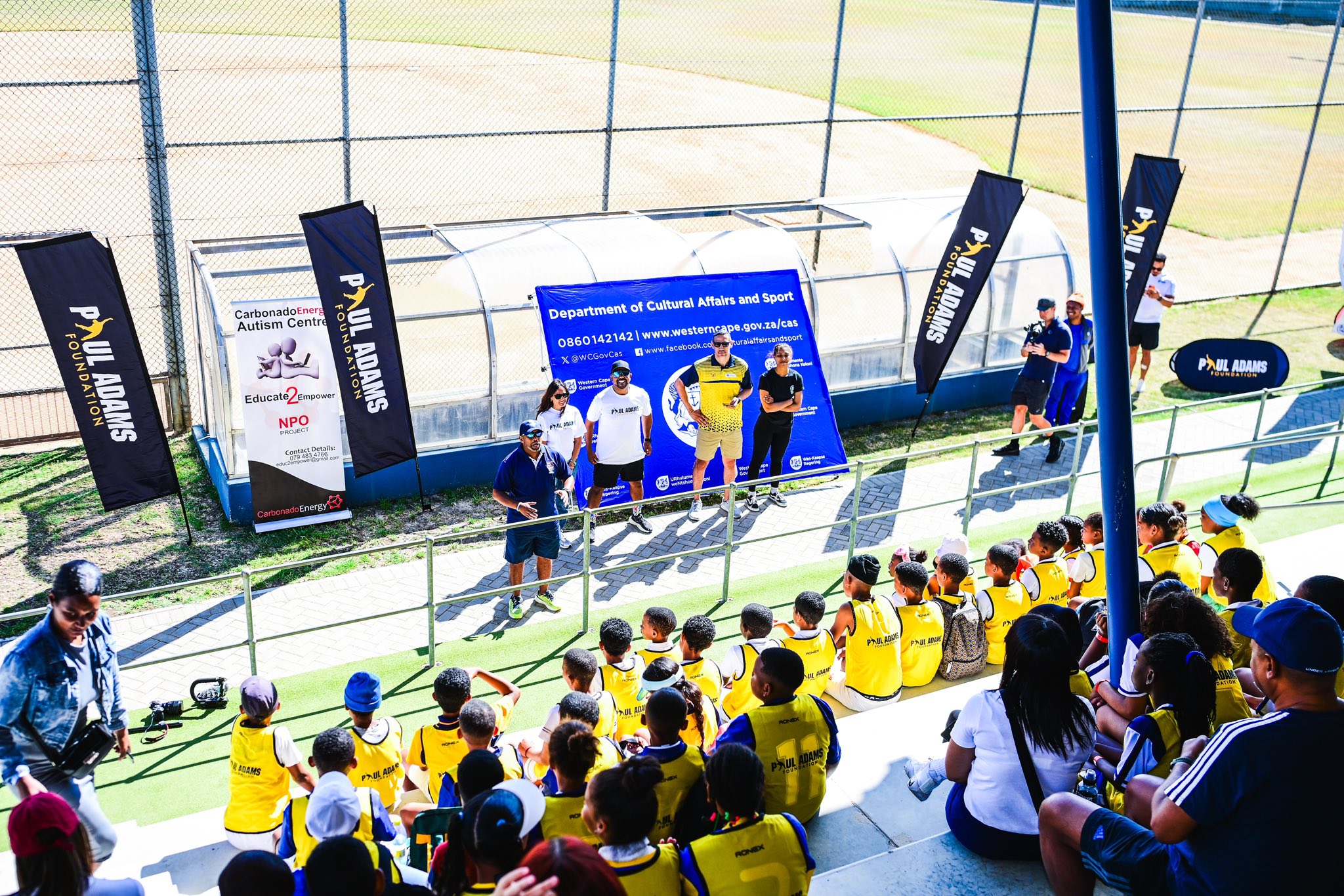 Participants and coaches group photo